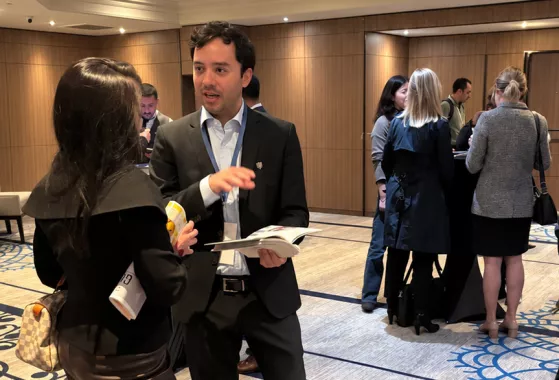 Network with Senior Professionals and Top Business School Representatives 